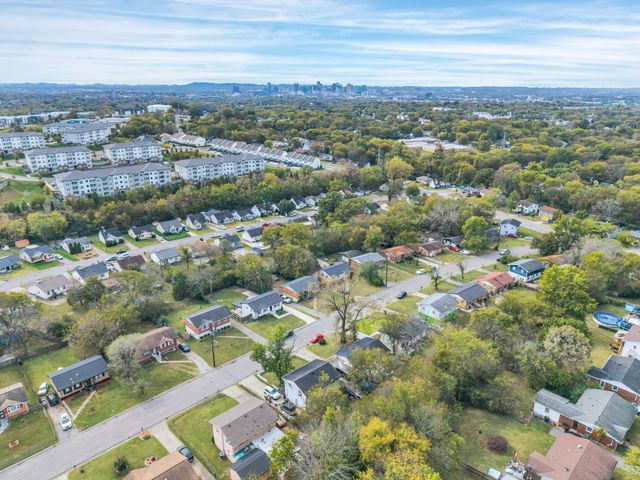 2516 Allenwood Dr, Nashville, TN 37207