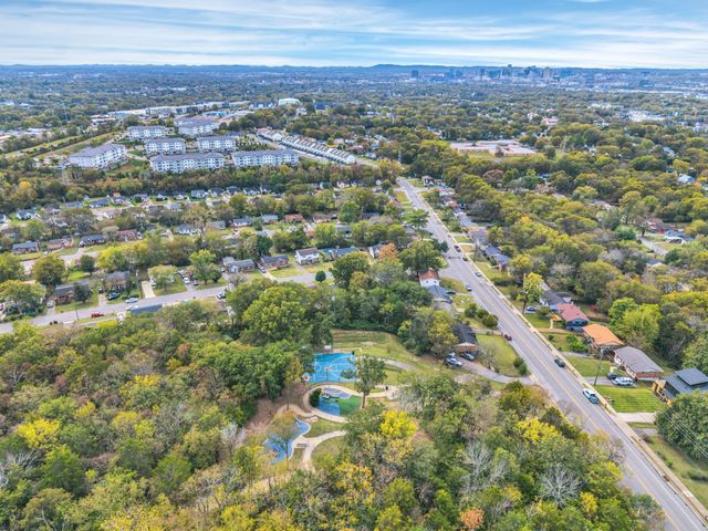 2516 Allenwood Dr, Nashville, TN 37207