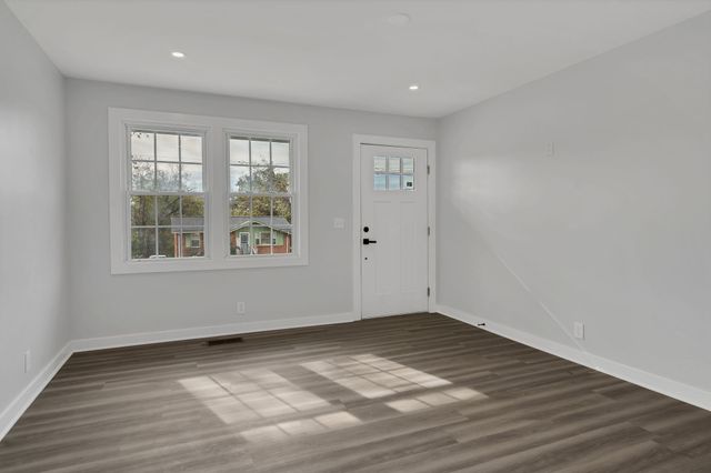 2516 Allenwood Dr, Nashville, TN 37207