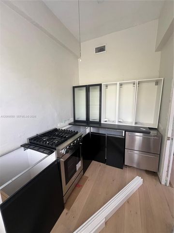 2421 Lake Pancoast Drive 4D, Miami Beach, FL 33140