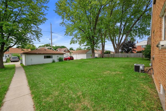 3139 N 75th STREET, Milwaukee, WI 53216