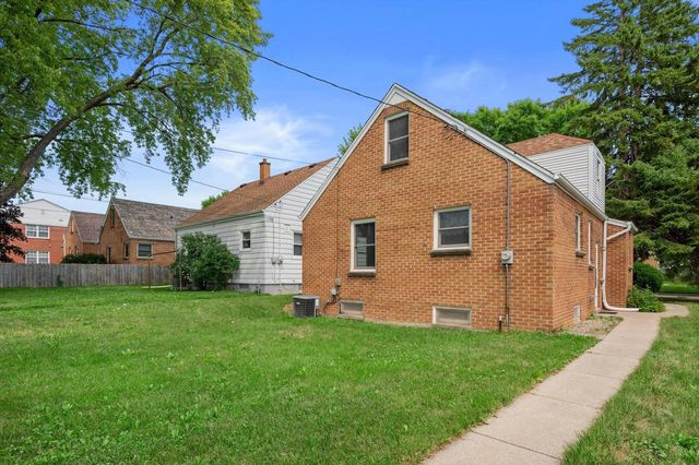 3139 N 75th STREET, Milwaukee, WI 53216