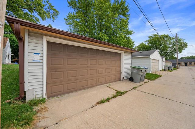 3139 N 75th STREET, Milwaukee, WI 53216