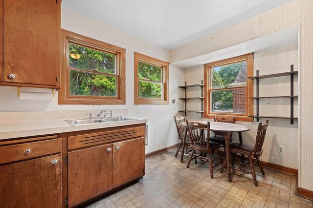 3139 N 75th STREET, Milwaukee, WI 53216
