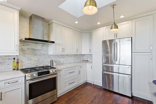 8440 8440 Terrace Dr, El Cerrito, CA 94530