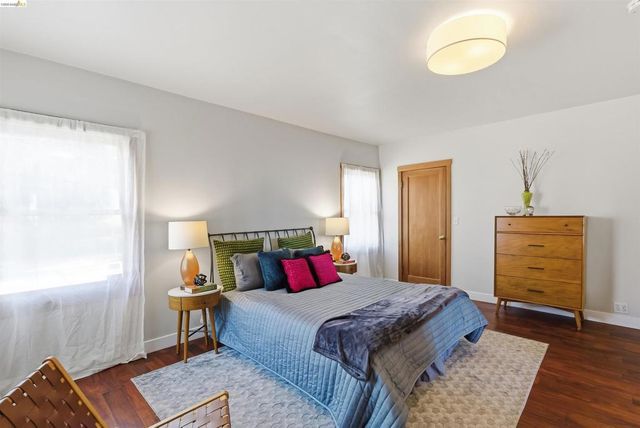 8440 8440 Terrace Dr, El Cerrito, CA 94530