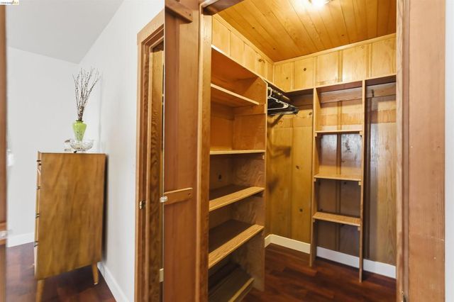 8440 8440 Terrace Dr, El Cerrito, CA 94530