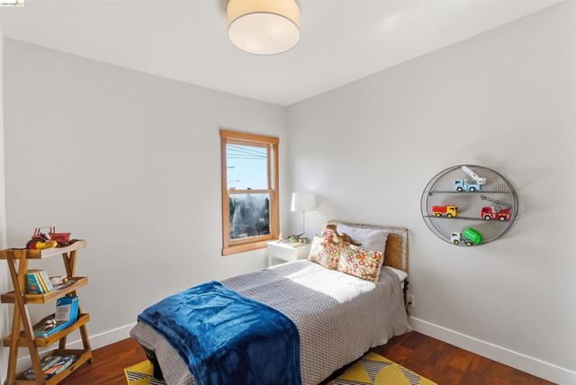 8440 8440 Terrace Dr, El Cerrito, CA 94530