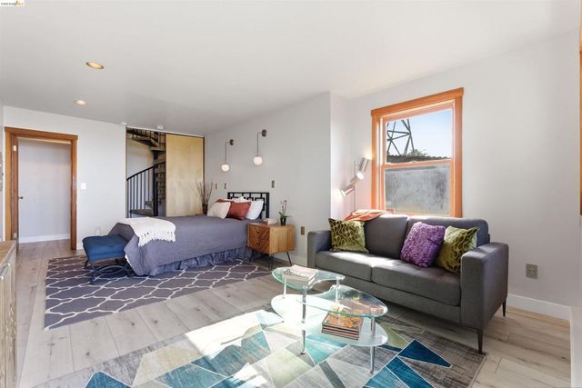 8440 8440 Terrace Dr, El Cerrito, CA 94530