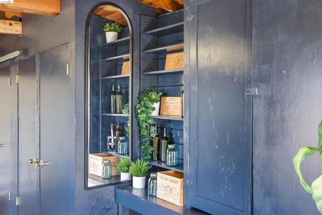 8440 8440 Terrace Dr, El Cerrito, CA 94530