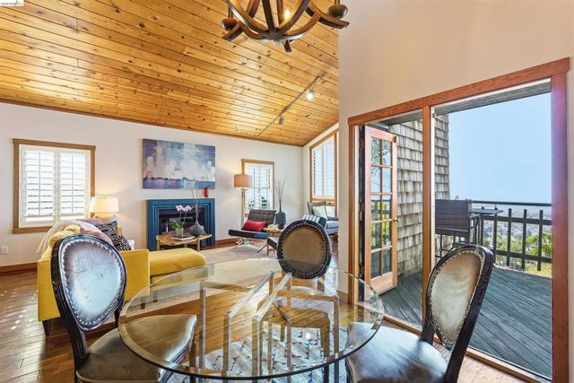 8440 8440 Terrace Dr, El Cerrito, CA 94530