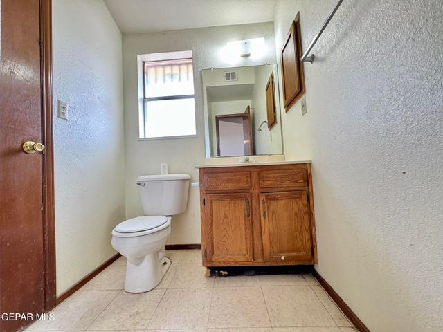 11357 LAKE ERIE Drive, El Paso, TX 79936
