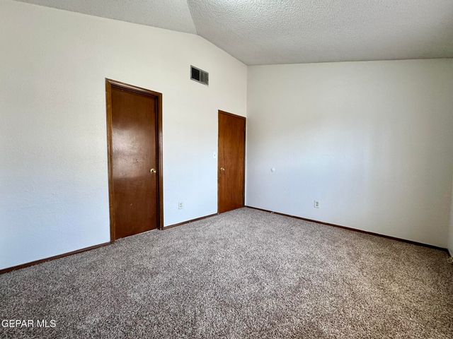 11357 LAKE ERIE Drive, El Paso, TX 79936