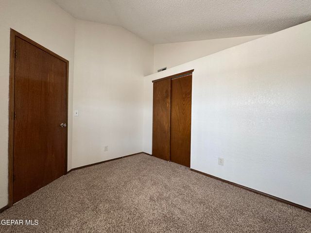 11357 LAKE ERIE Drive, El Paso, TX 79936