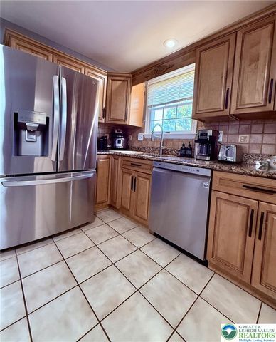 510 Greenview Drive, Northampton Boro, PA 18067