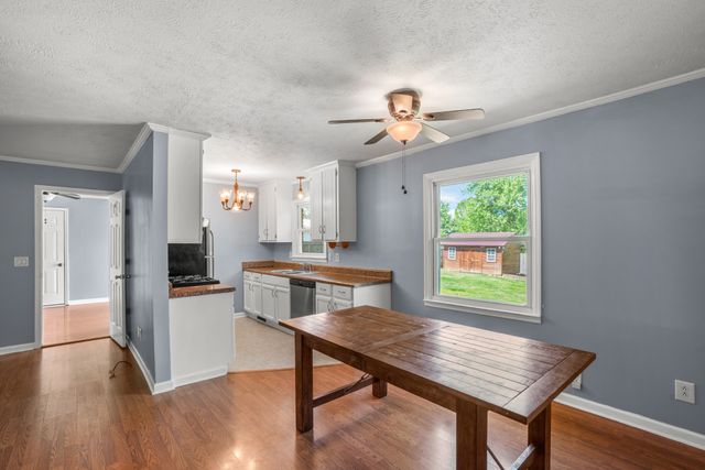 1106 Highway 48, S, Dickson, TN 37055