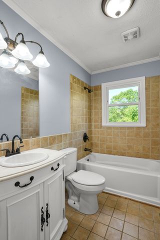 1106 Highway 48, S, Dickson, TN 37055