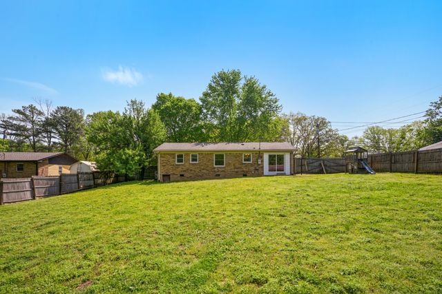 1106 Highway 48, S, Dickson, TN 37055