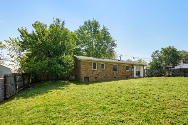 1106 Highway 48, S, Dickson, TN 37055
