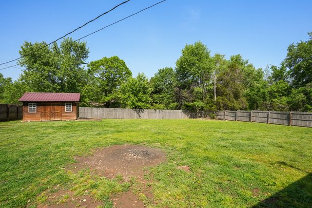 1106 Highway 48, S, Dickson, TN 37055