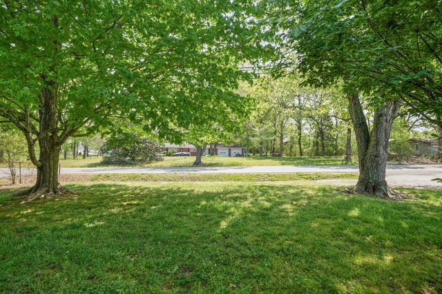 1106 Highway 48, S, Dickson, TN 37055