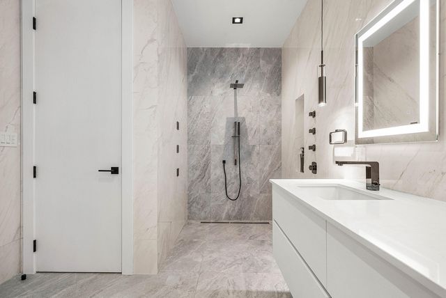 927 Witherspoon Lane, Delray Beach, FL 33483