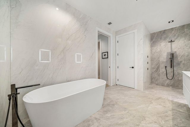 927 Witherspoon Lane, Delray Beach, FL 33483