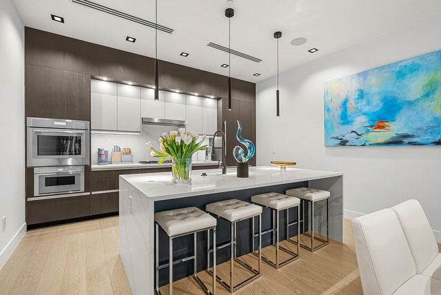 927 Witherspoon Lane, Delray Beach, FL 33483