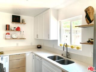 11138 Aqua Vista Street 60, North Hollywood, CA 91602