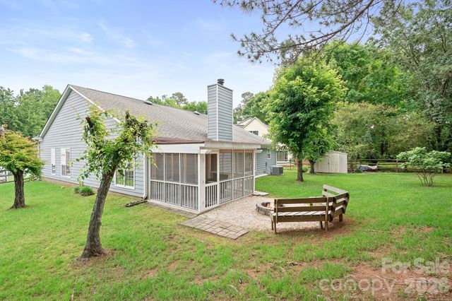 8940 Raven Park Drive, Charlotte, NC 28216