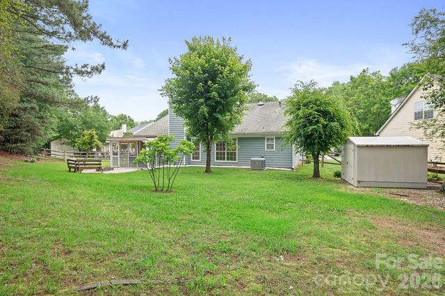 8940 Raven Park Drive, Charlotte, NC 28216