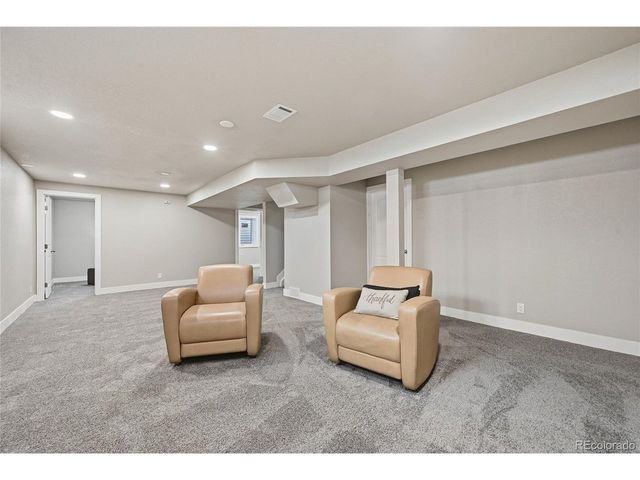 10956 Pearl St, Northglenn, CO 80233