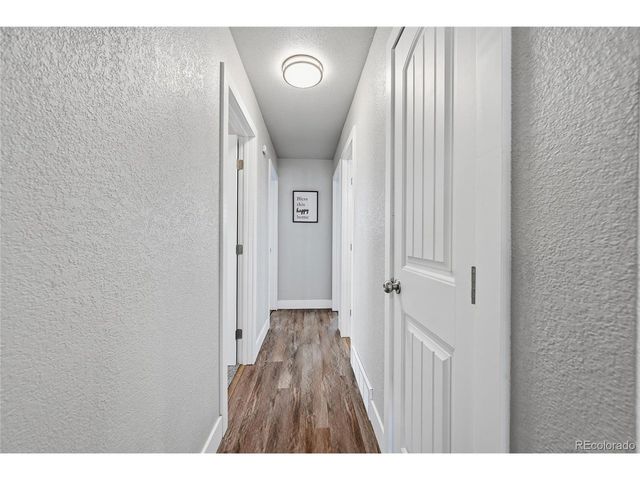 10956 Pearl St, Northglenn, CO 80233