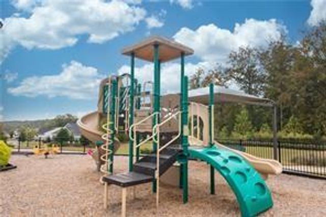 5627 Maple Bluff Way, Hoschton, GA 30548