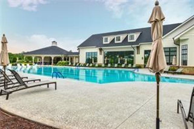 5627 Maple Bluff Way, Hoschton, GA 30548