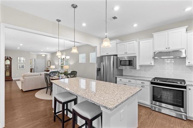 5627 Maple Bluff Way, Hoschton, GA 30548