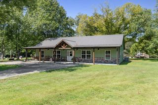 232 Clyde Vickers Rd, Estill Springs, TN 37330