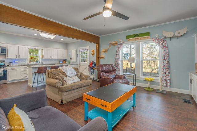 420 Forest Avenue, Shreveport, LA 71104