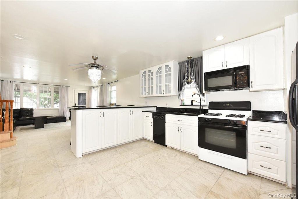 119-26 Inwood Street, Jamaica, NY 11436 — photo 5