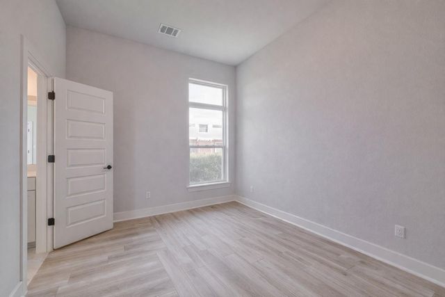 109 Isaac White DR, Bastrop, TX 78602
