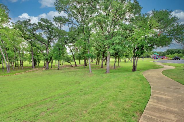 109 Isaac White DR, Bastrop, TX 78602