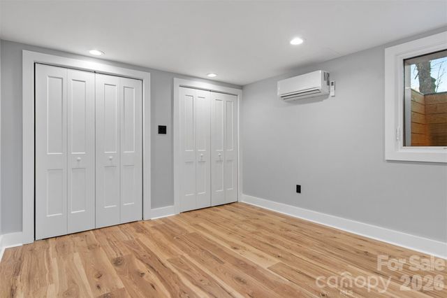 1206 9th Street NW, Hickory, NC 28601