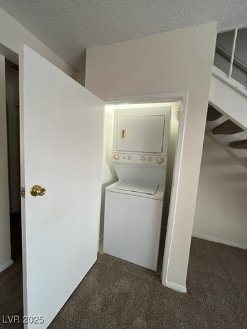 2206 East Desert Inn Road, Las Vegas, NV 89169