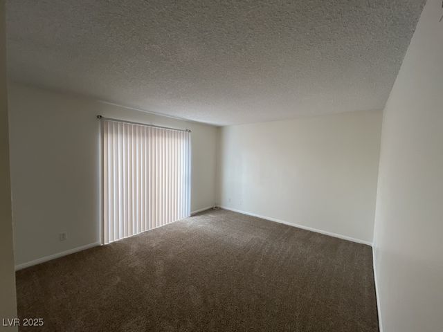 2206 East Desert Inn Road, Las Vegas, NV 89169