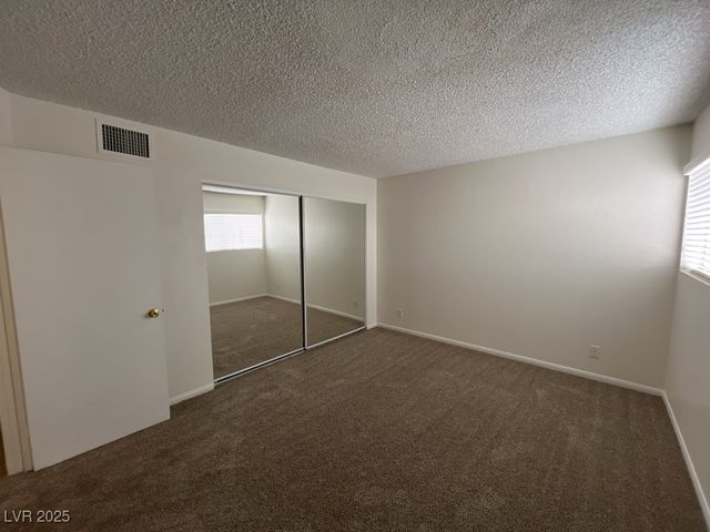 2206 East Desert Inn Road, Las Vegas, NV 89169