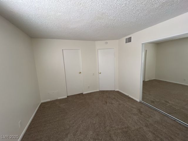 2206 East Desert Inn Road, Las Vegas, NV 89169