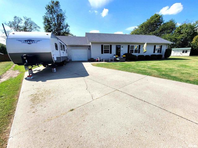 16 Stone Forge Pike, Flora, IL 62839