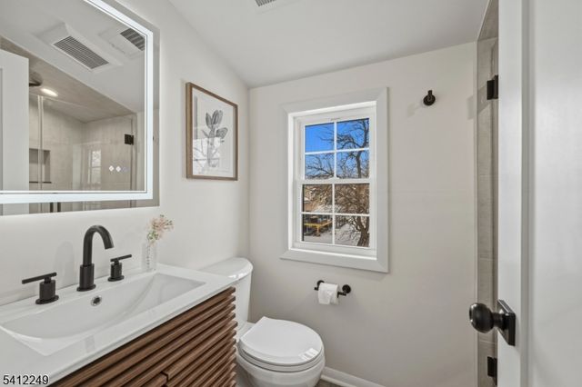 526 Ridgedale Ave, East Hanover Twp., NJ 07936