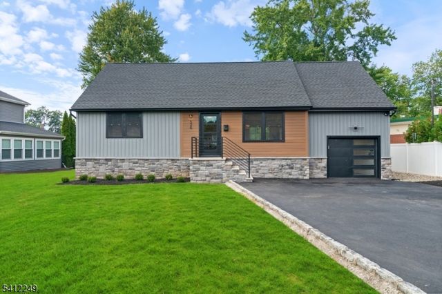 526 Ridgedale Ave, East Hanover Twp., NJ 07936