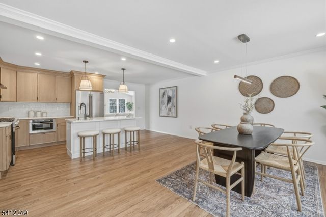 526 Ridgedale Ave, East Hanover Twp., NJ 07936